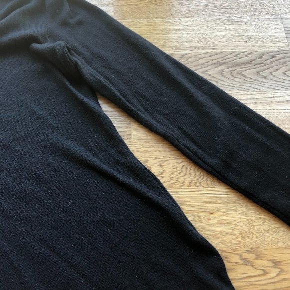 GAP Black V-Neck Knit Tunic Top Size Small - Picture 8 of 8